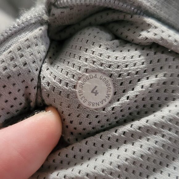 LululemonâStandâout SherpaâHalfâZipâSweater - Picture 13 of 16